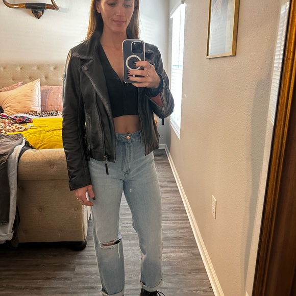 Stars Leather Jacket - Picture 2 of 5